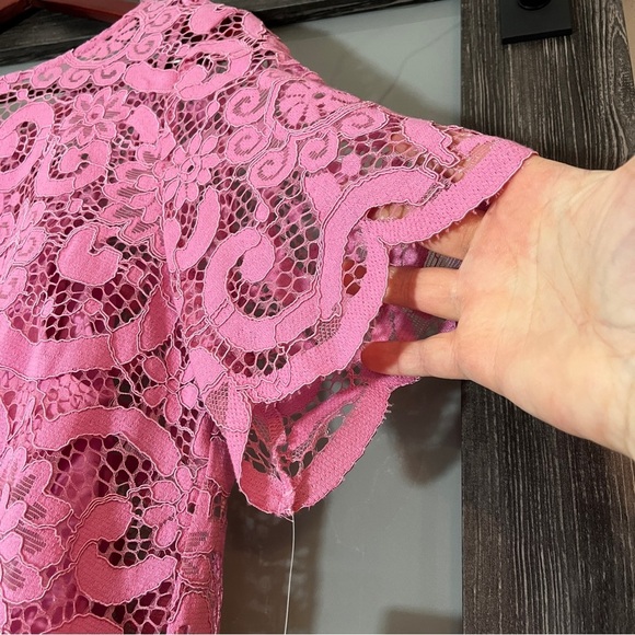 Nannette Lepore NWT Women's  Lace Top w/ Tank Scalloped Short Sleeves Size L - Picture 3 of 8